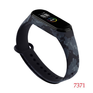 For Xiaomi Mi Band 4 3 Strap Metal buckle silicone wrist strap miband 3 accessories bracelet Miband 4 watchband Avengers Pattern